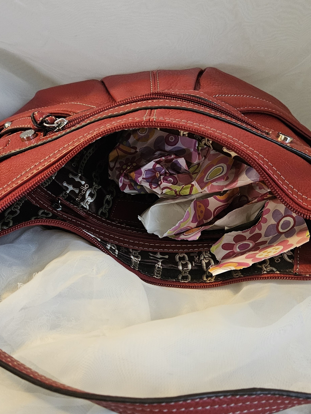 Red Leather TIGNANELLO Shoulder Bag - Women - Picture 6 of 7